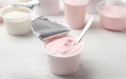 Как выбрать полезный натуральный йогурт в магазине – 7 правил и обзор марок
