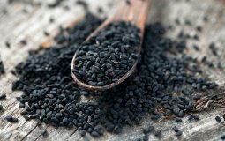 Польза и вред черного тмина — 6 свойств и как его принимать
